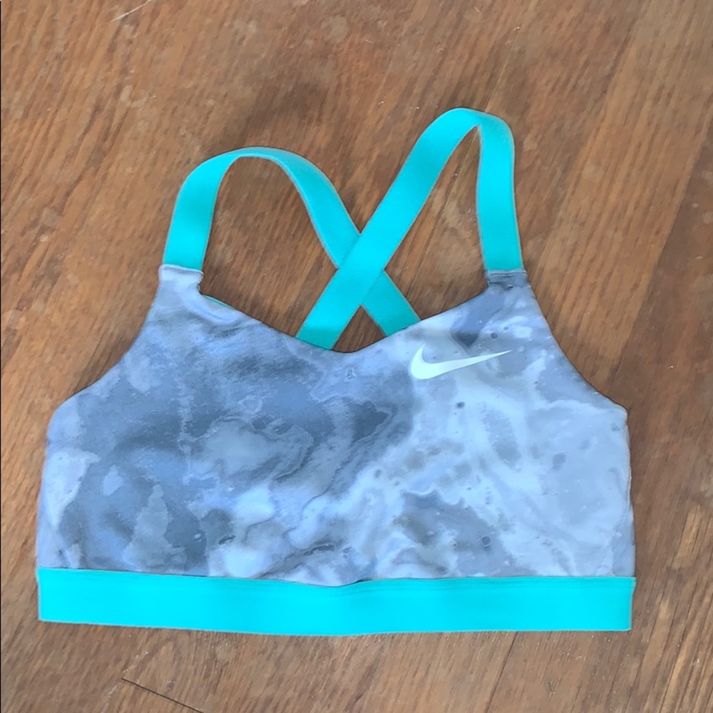 girls nike sports bra